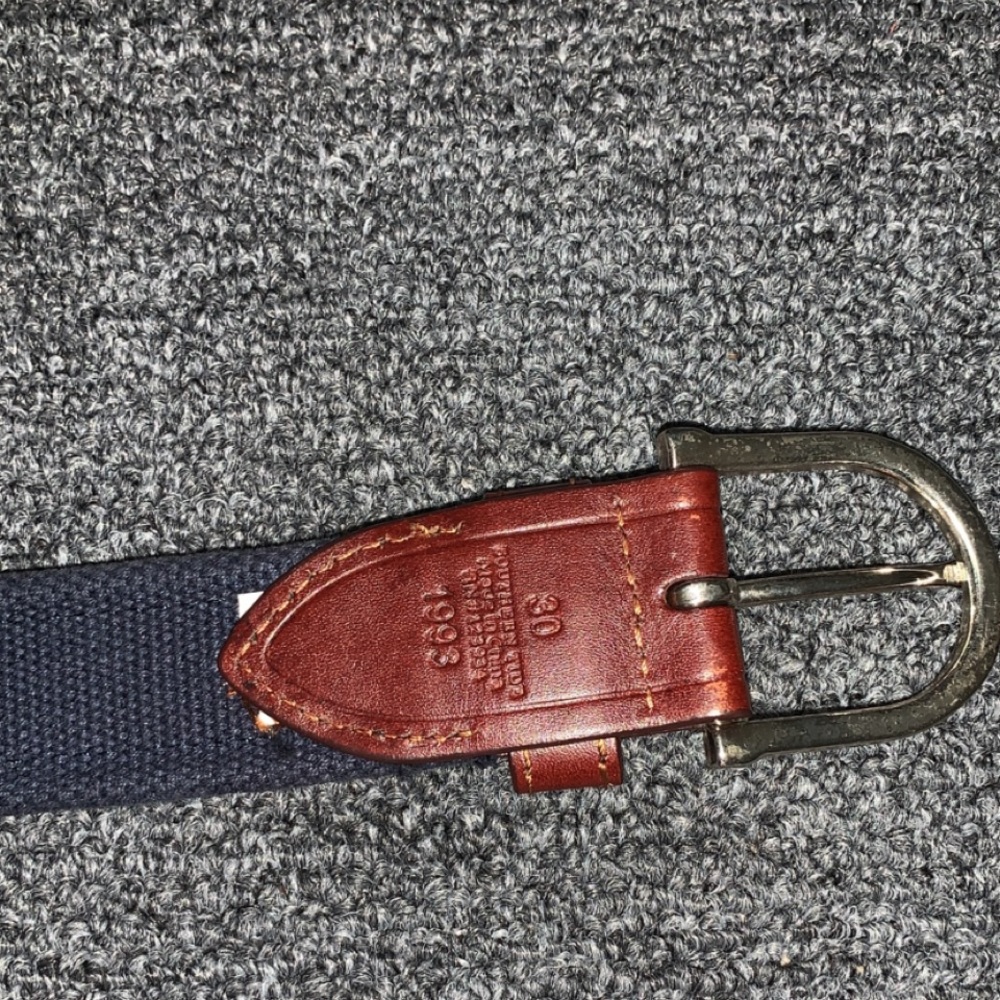 Men’s navy Southern Tide belt